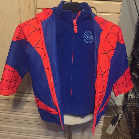 Disneys used spider man jacket -size 4 w/ fleece - Picture 4 of 8